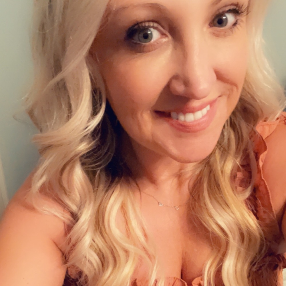 Meet your Posher, Jacqueline